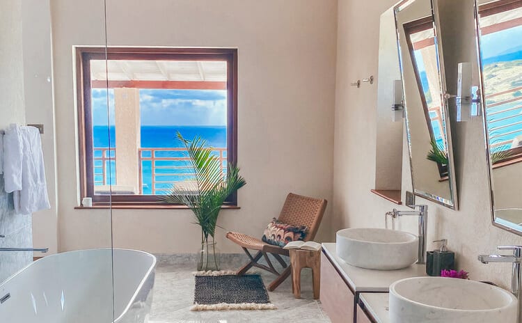 Grenadine Hill - Coral Hill - Bathroom